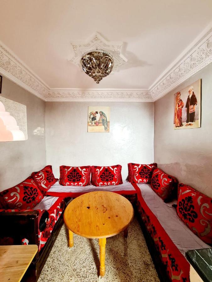 טגזוט 2 Bedrooms Flat And Rooftop מראה חיצוני תמונה